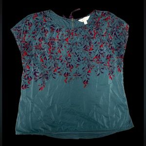 Market and spruce short sleeve top